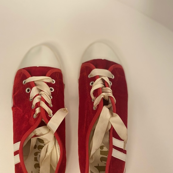Twiggy London Red Velvet Sneaker size 11w - Picture 6 of 10